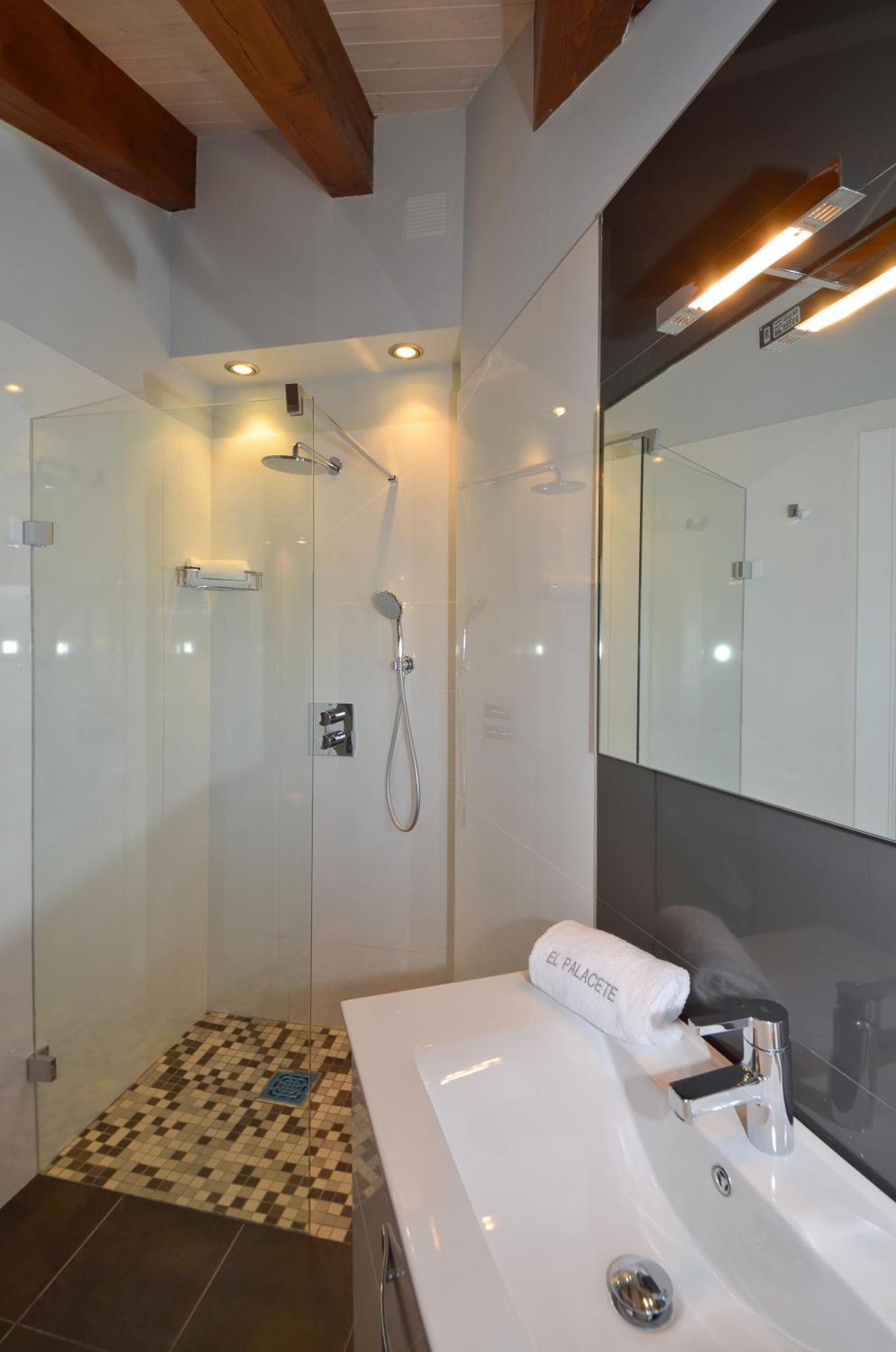Apartamentos El Palacete De Aínsa Kültér fotó